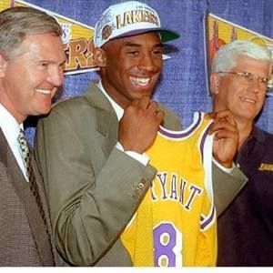 Meet your Posher, Avery